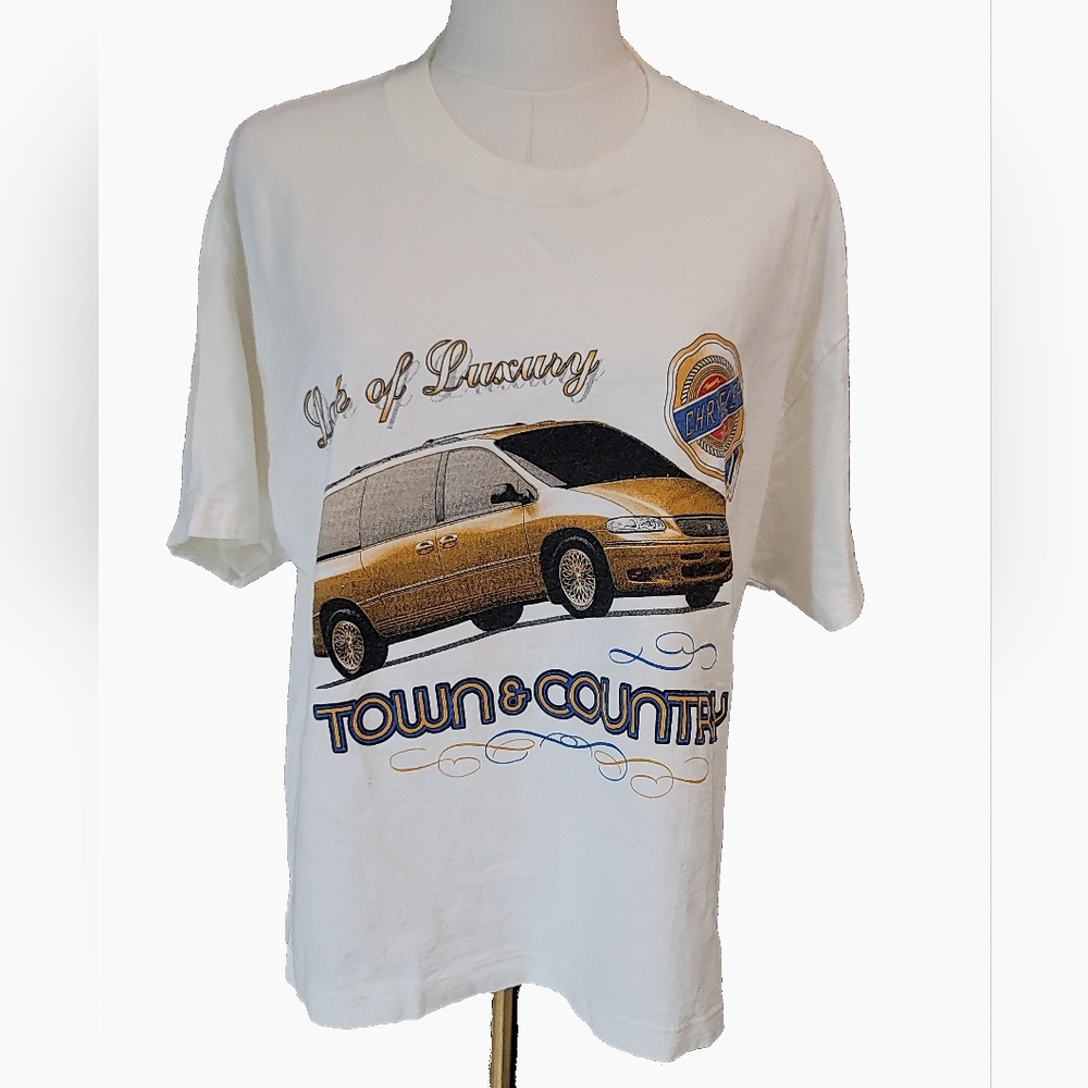 Lee Vintage Graphic Tee‎ - Cream  Design Chrysley Town And Country Van